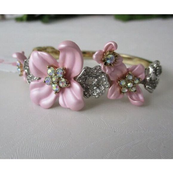 Betsy Johnson Pink Enamel AB Rhinestone Flower Hinge Bangle Bracelet - Picture 11 of 13